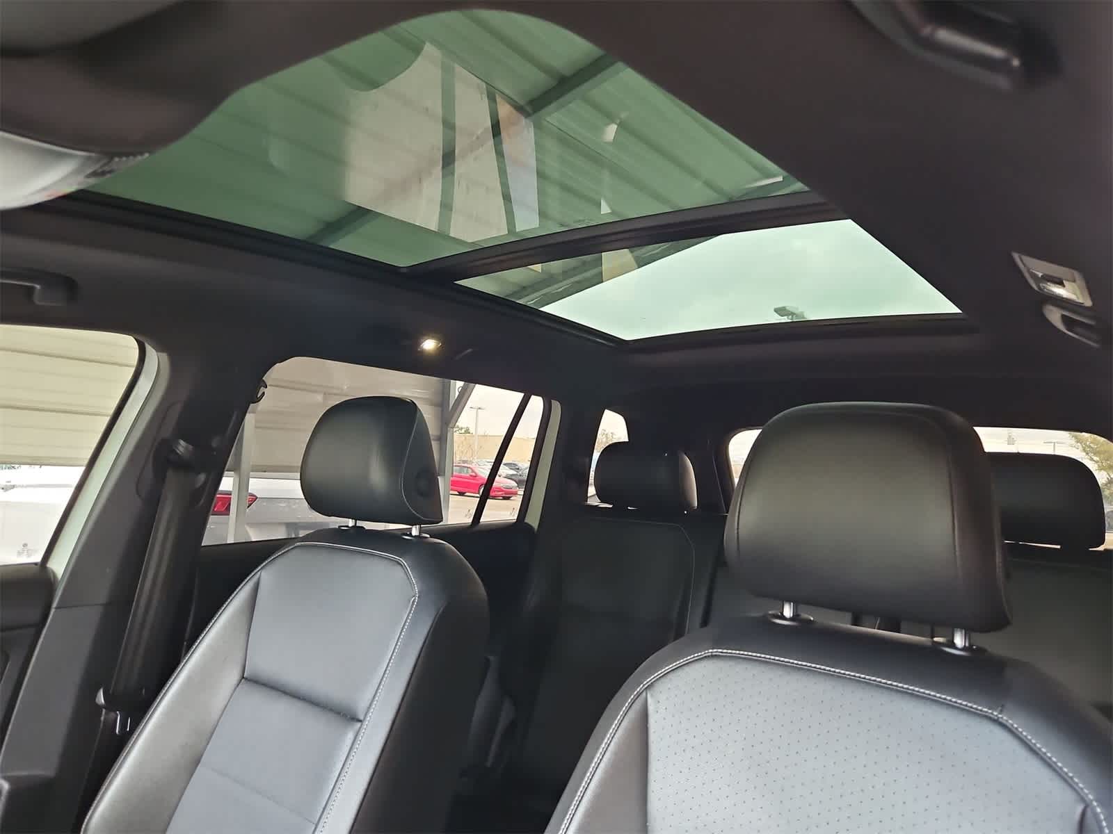 Thumbnail: 2021 Volkswagen Tiguan - 31