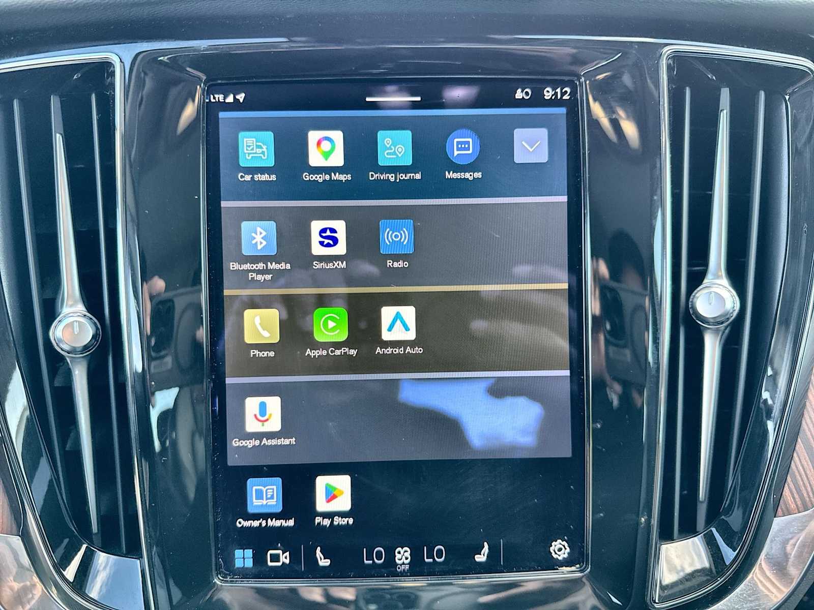 Thumbnail: 2023 Volvo S60 - 27