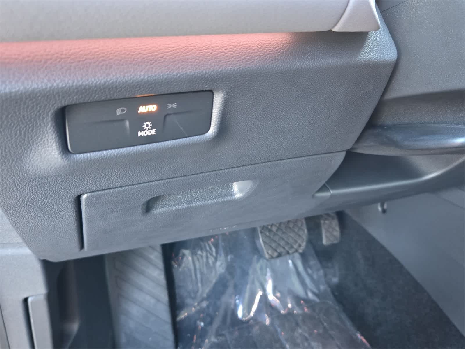 Thumbnail: 2025 Volkswagen Tiguan - 36