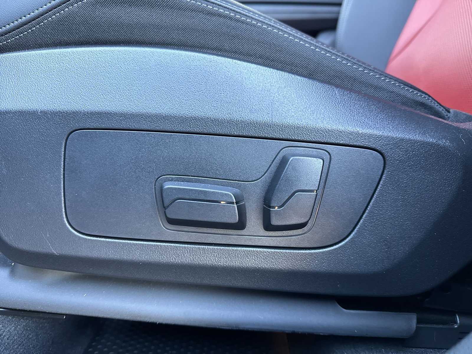 Thumbnail: 2025 BMW X1 - 16