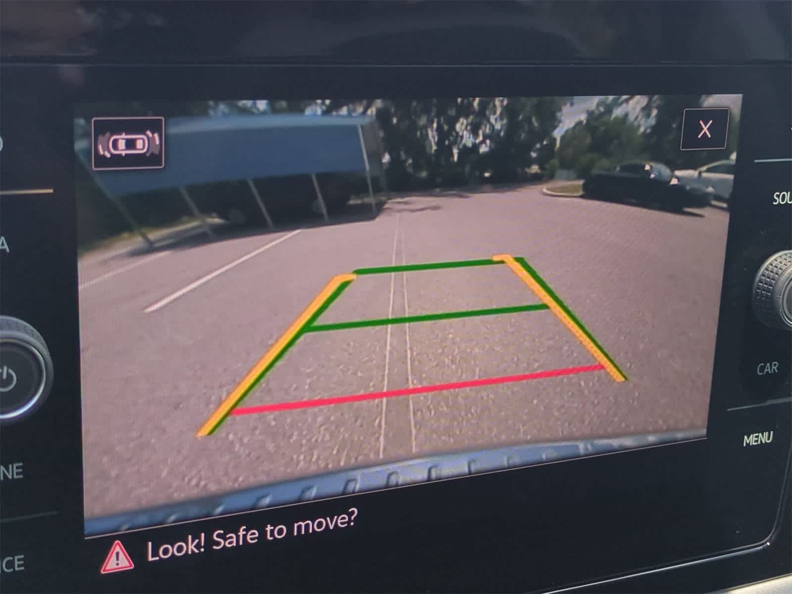 Thumbnail: 2025 Volkswagen Taos - 32