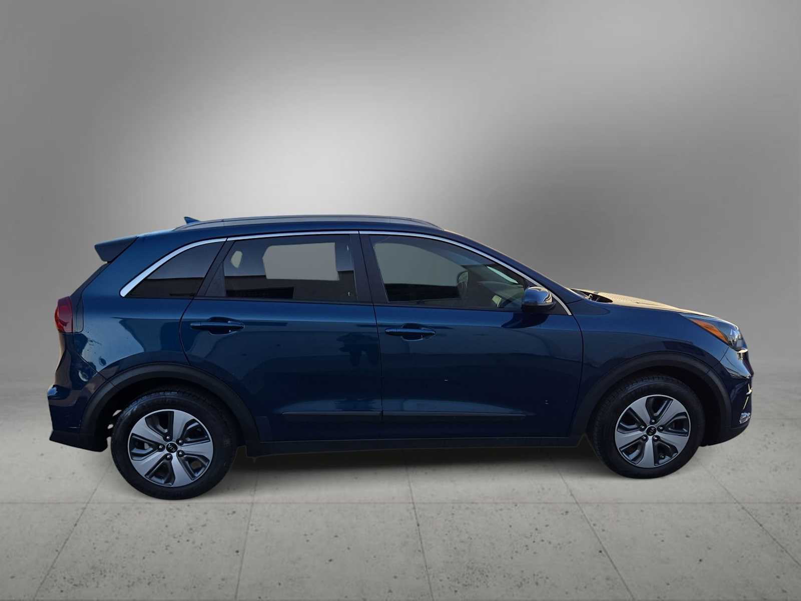 Thumbnail: 2021 Kia Niro - 9
