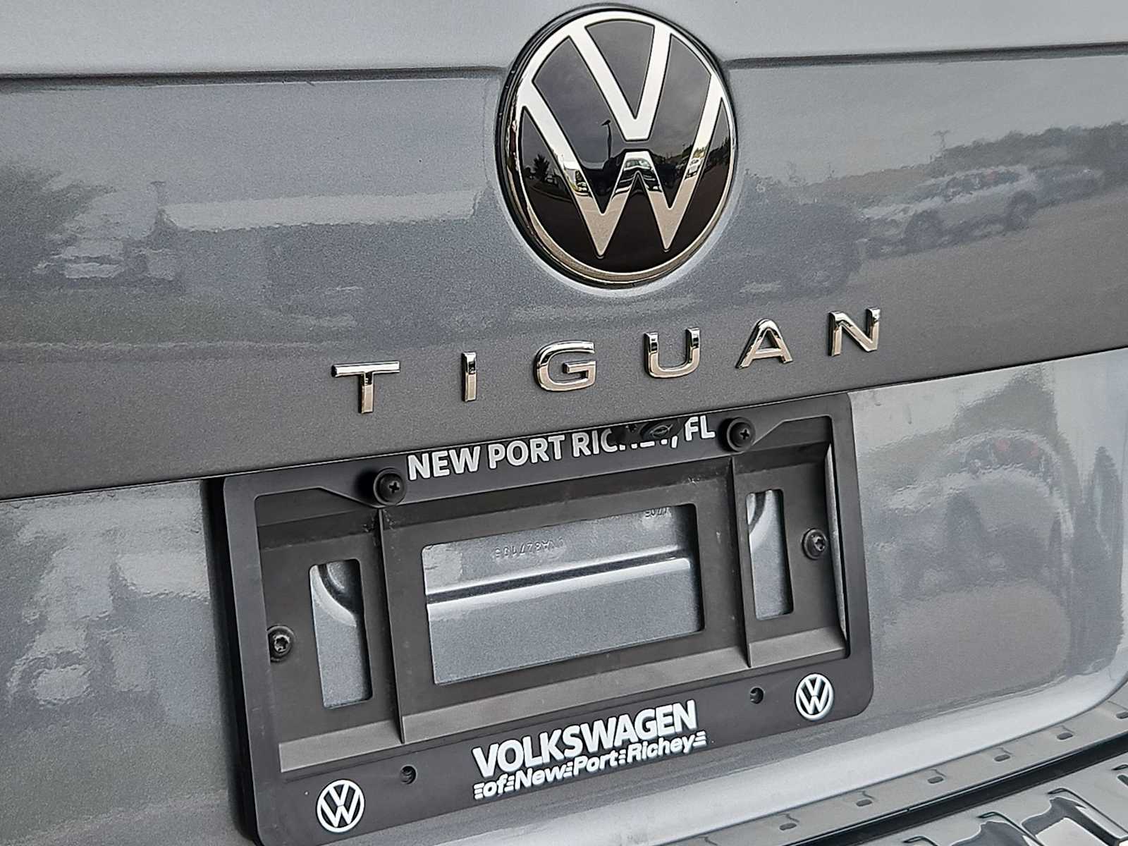 Thumbnail: 2024 Volkswagen Tiguan - 13