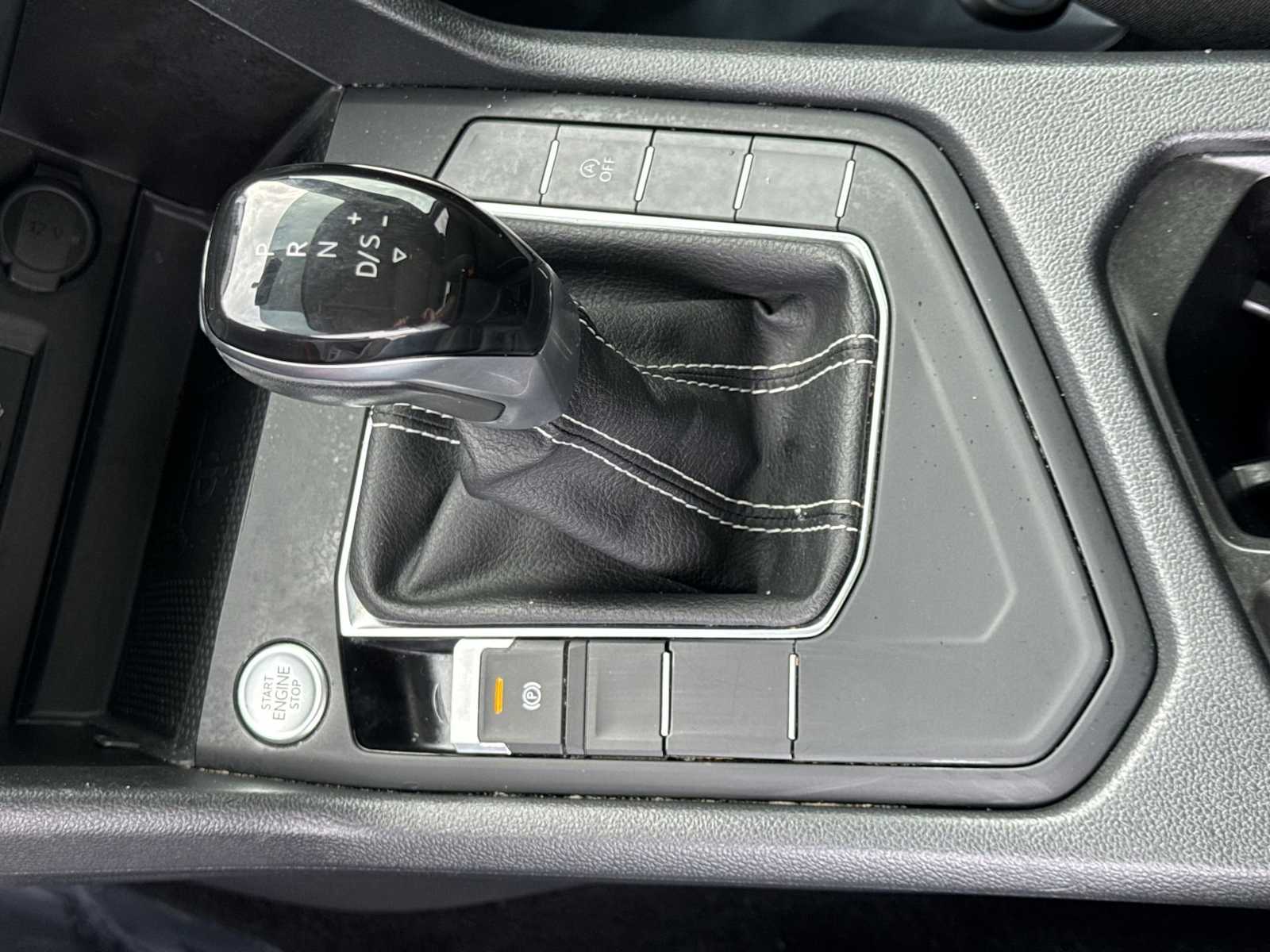 Thumbnail: 2022 Volkswagen Taos - 32