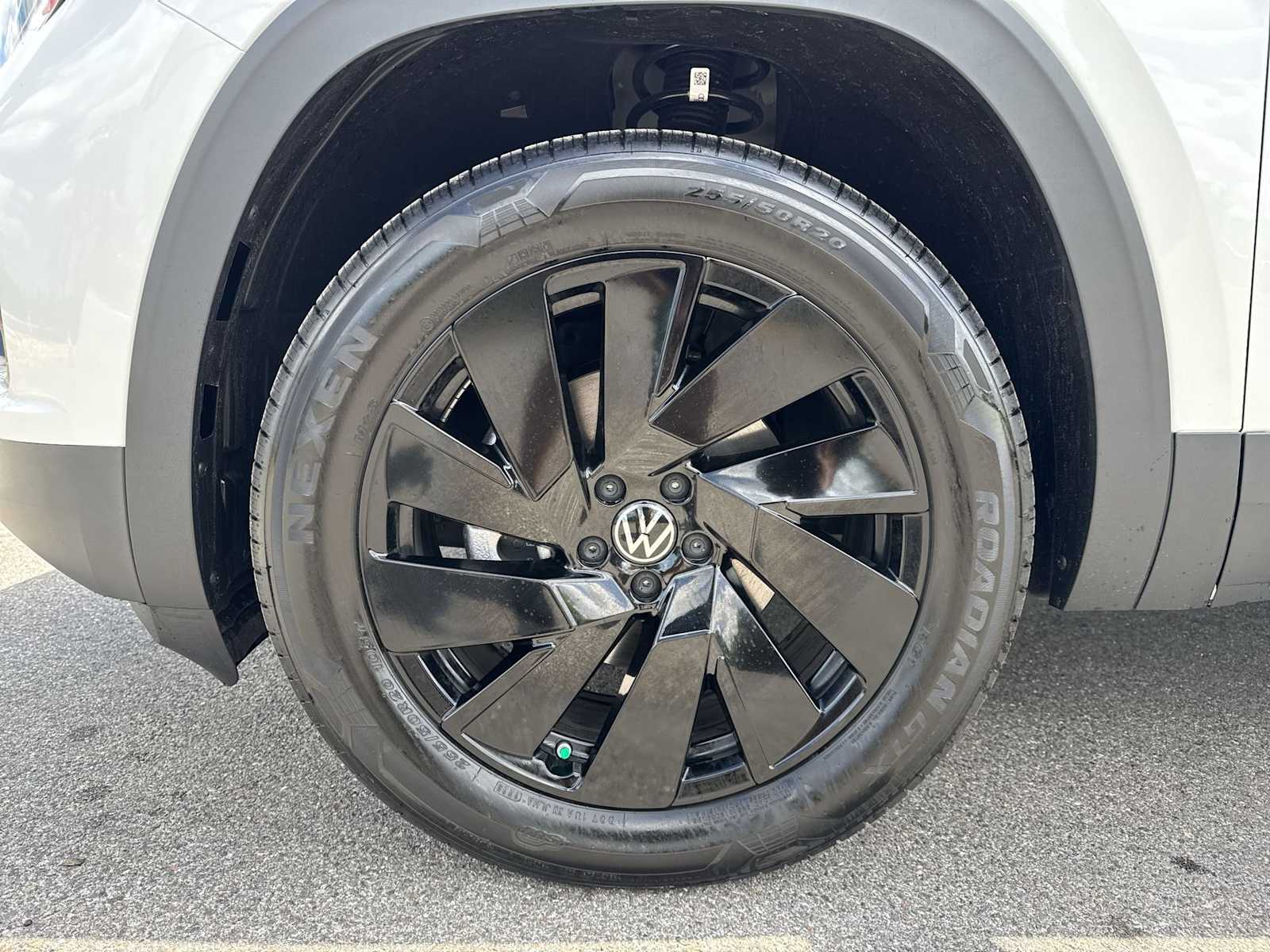 Thumbnail: 2026 Volkswagen Atlas - 20