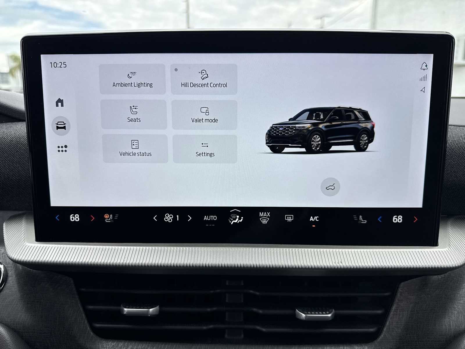 Thumbnail: 2025 Ford Explorer - 29