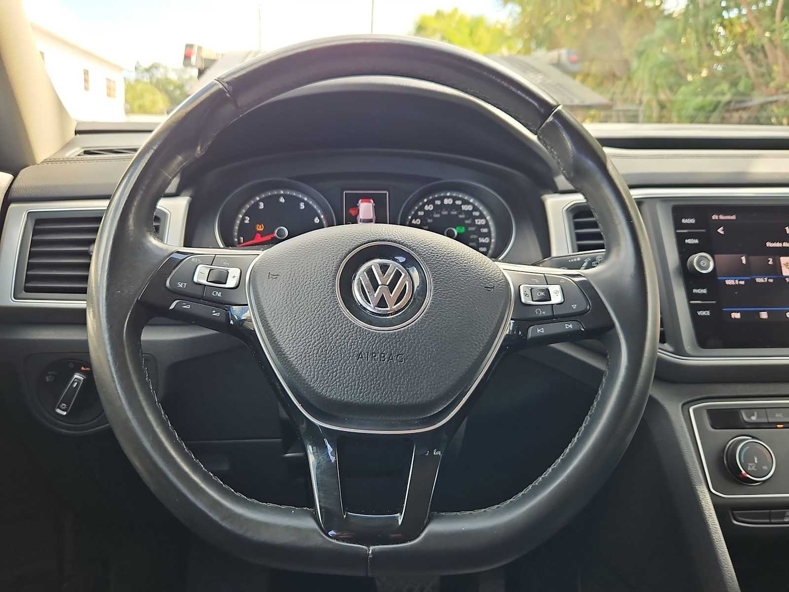 Thumbnail: 2018 Volkswagen Atlas - 23