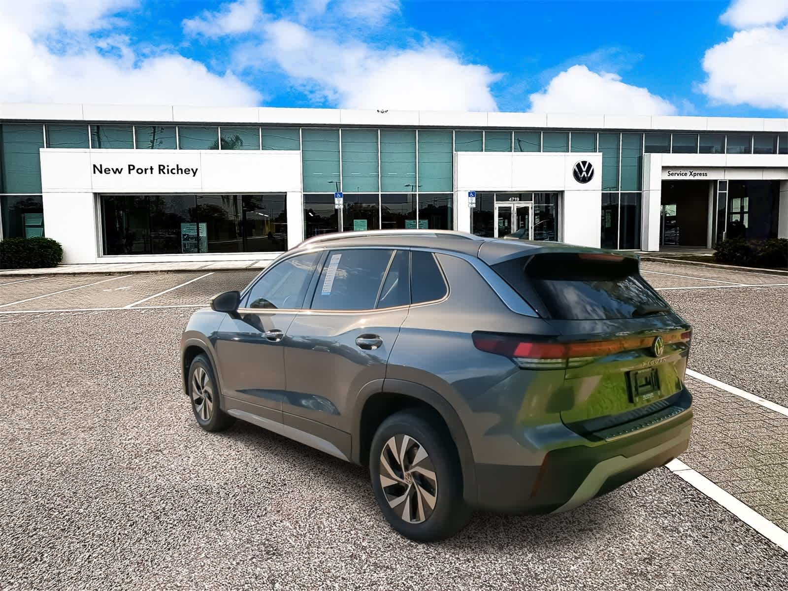 Thumbnail: 2025 Volkswagen Tiguan - 6