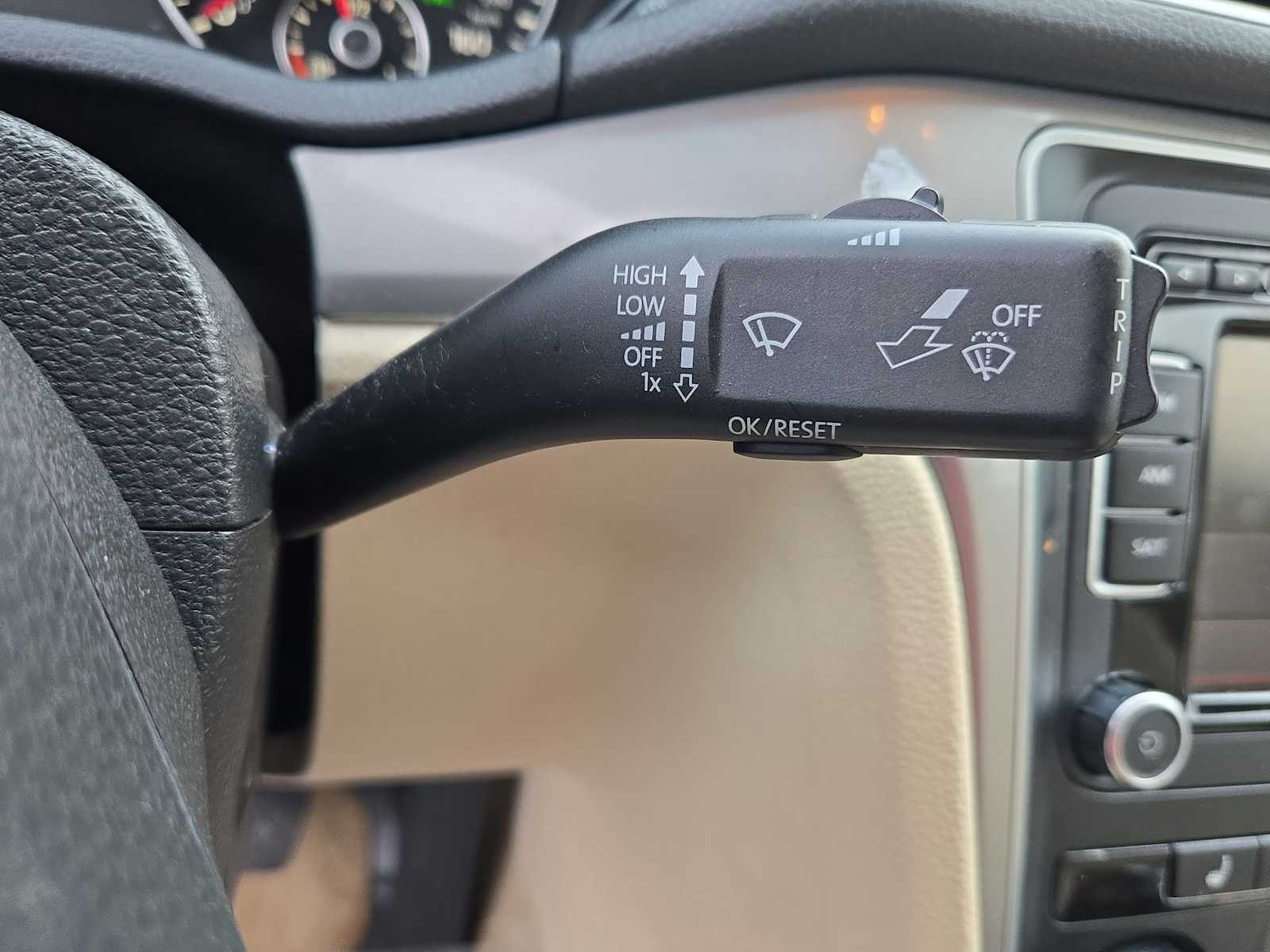 Thumbnail: 2015 Volkswagen Passat - 22