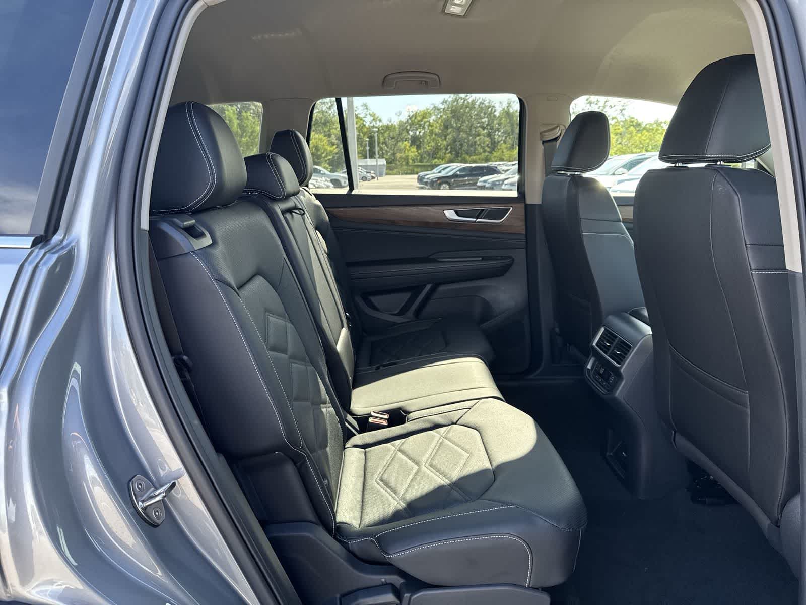 Thumbnail: 2026 Volkswagen Atlas - 19