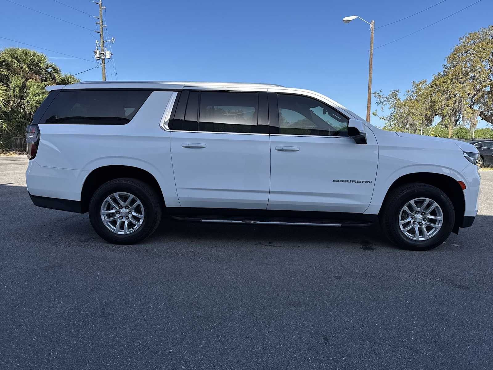 Thumbnail: 2024 Chevrolet Suburban - 7