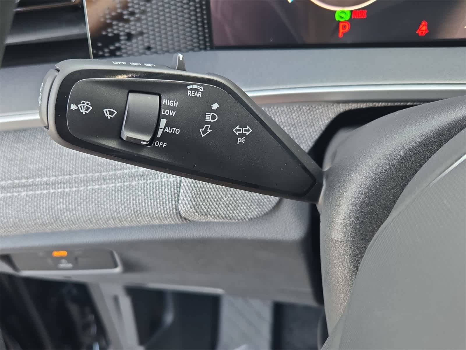 Thumbnail: 2025 Volkswagen Tiguan - 26