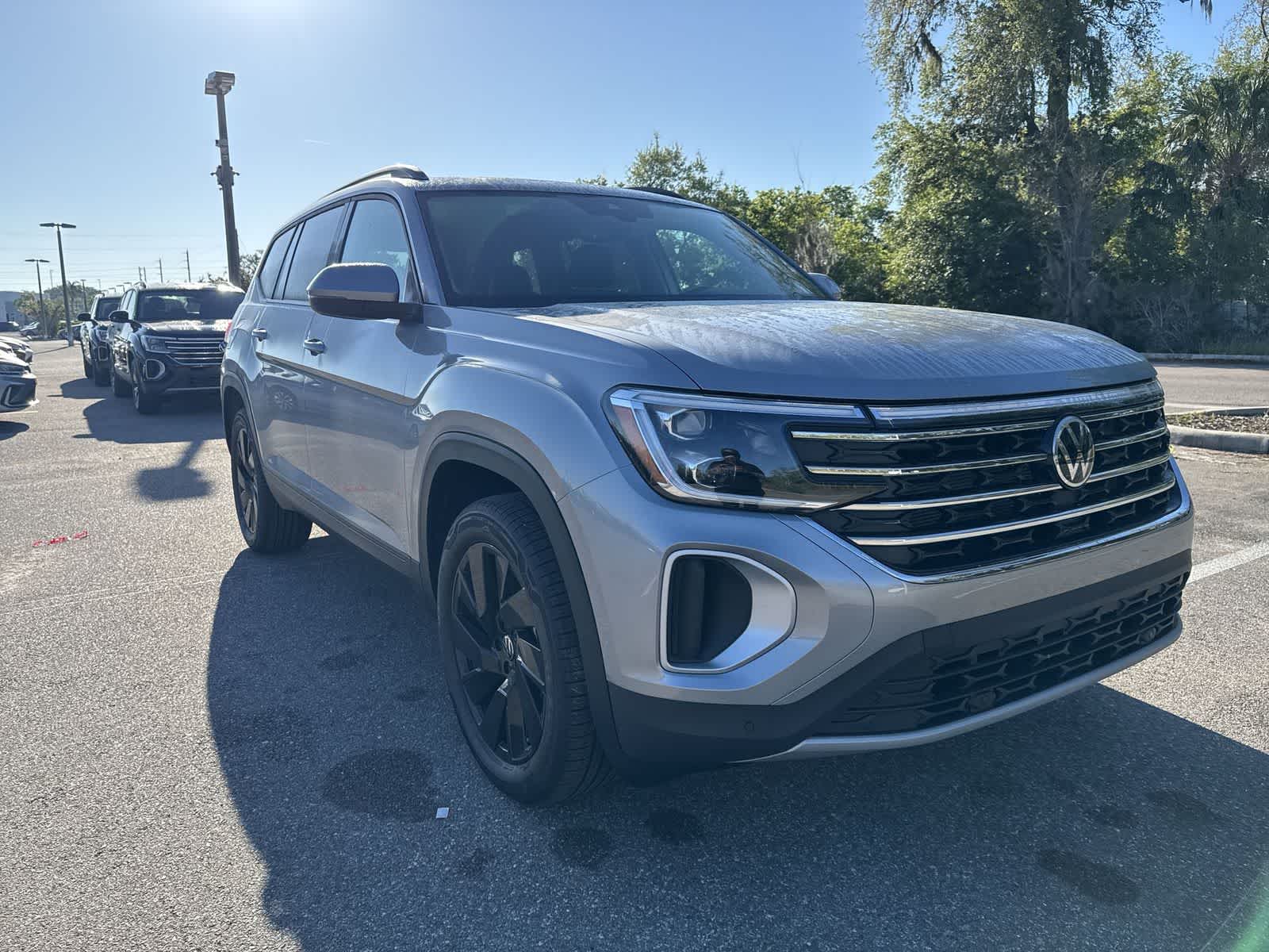 Thumbnail: 2026 Volkswagen Atlas - 8