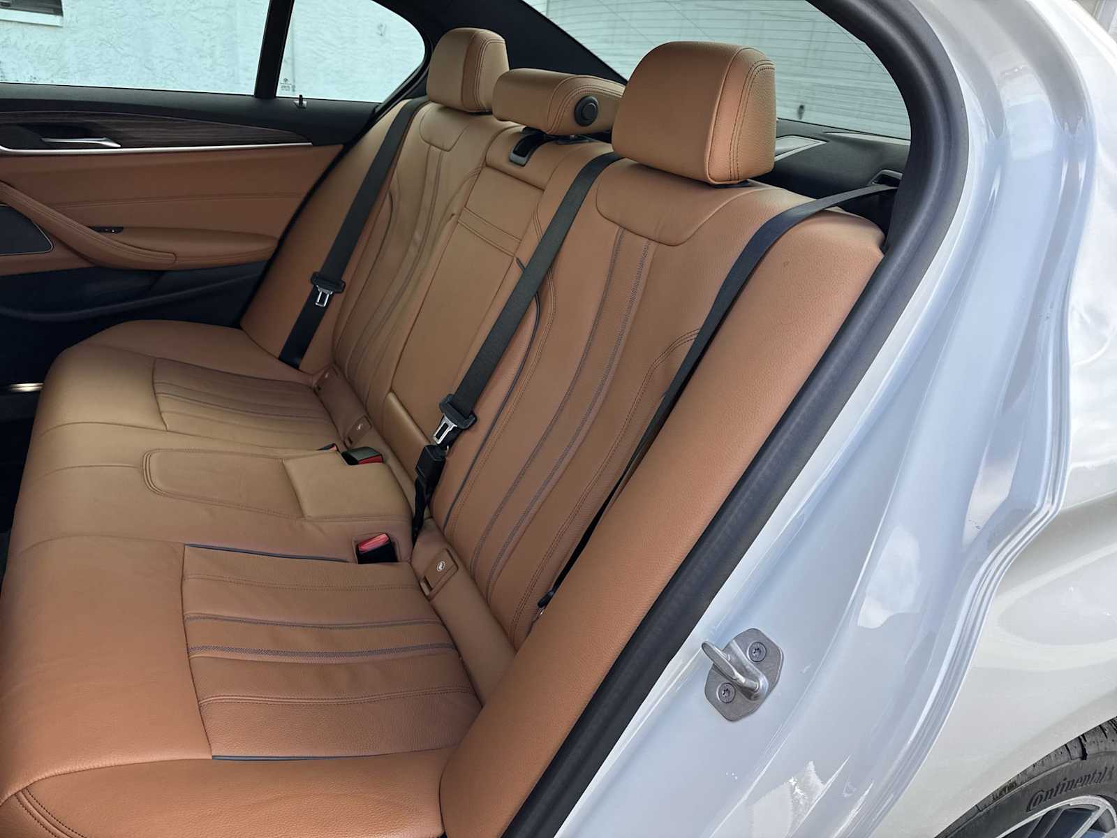 Thumbnail: 2023 BMW 5 Series - 18