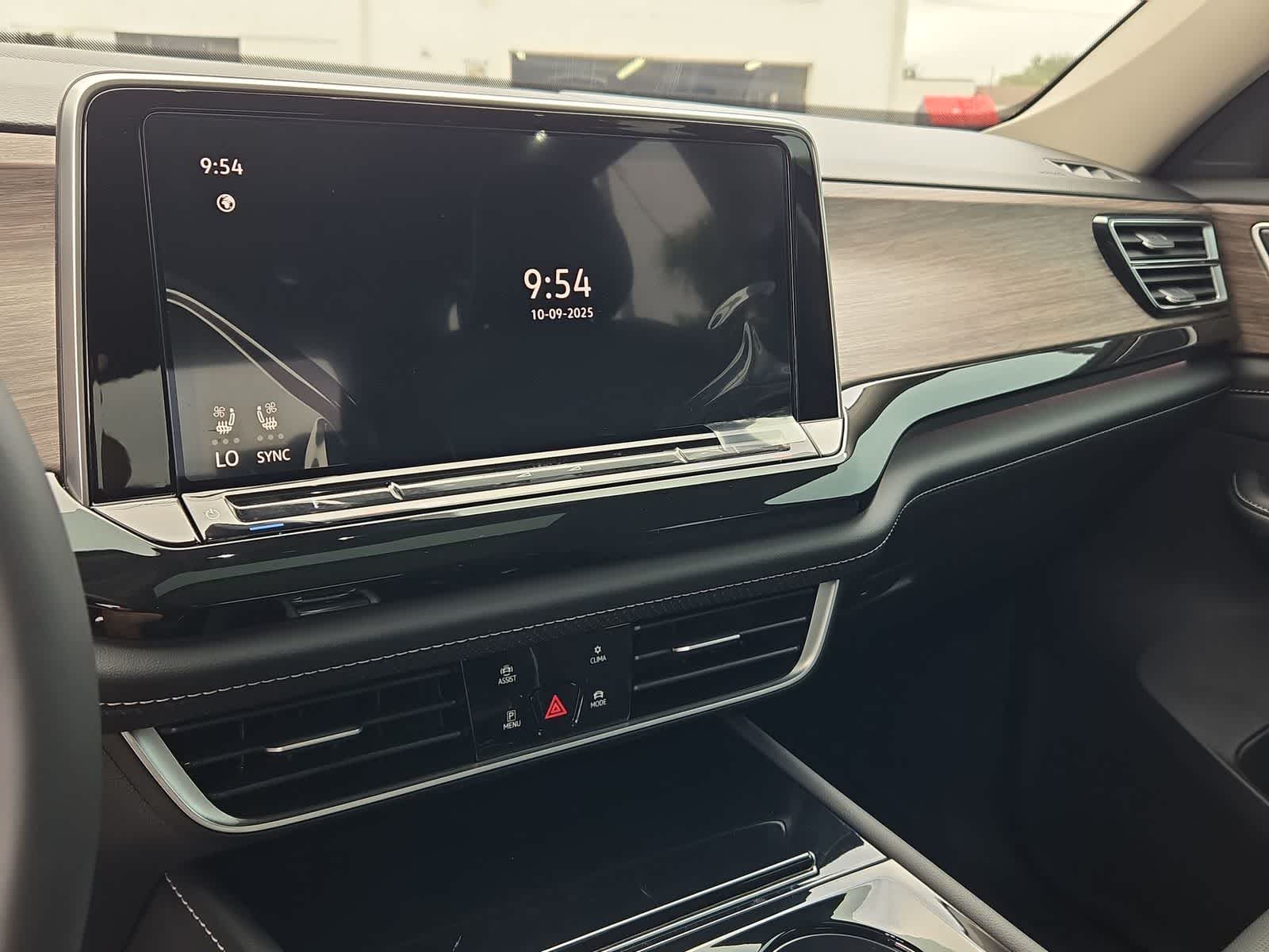 Thumbnail: 2026 Volkswagen Atlas - 29