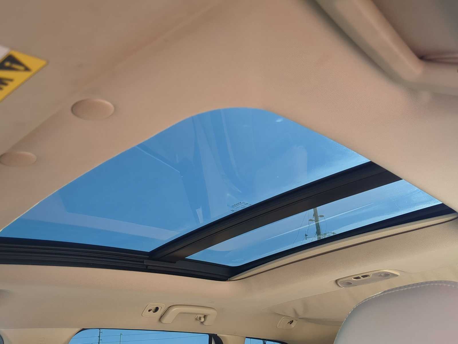 Thumbnail: 2015 Volvo XC60 - 19