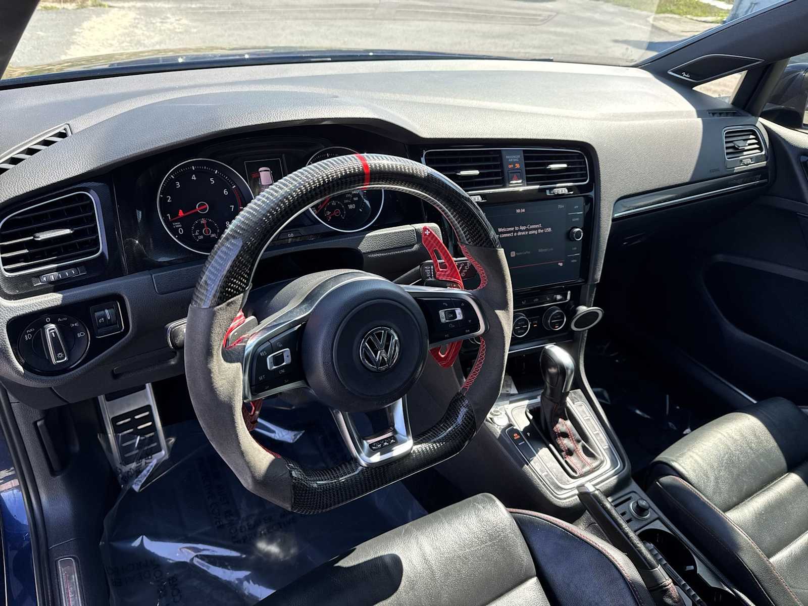Thumbnail: 2015 Volkswagen Golf - 2