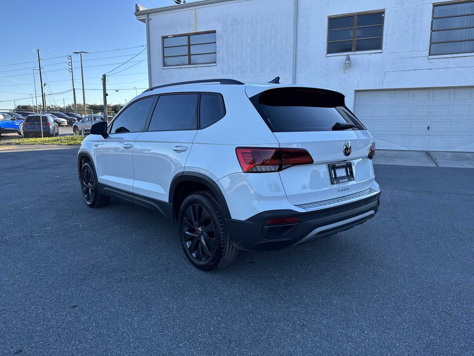 Thumbnail: 2023 Volkswagen Taos - 12