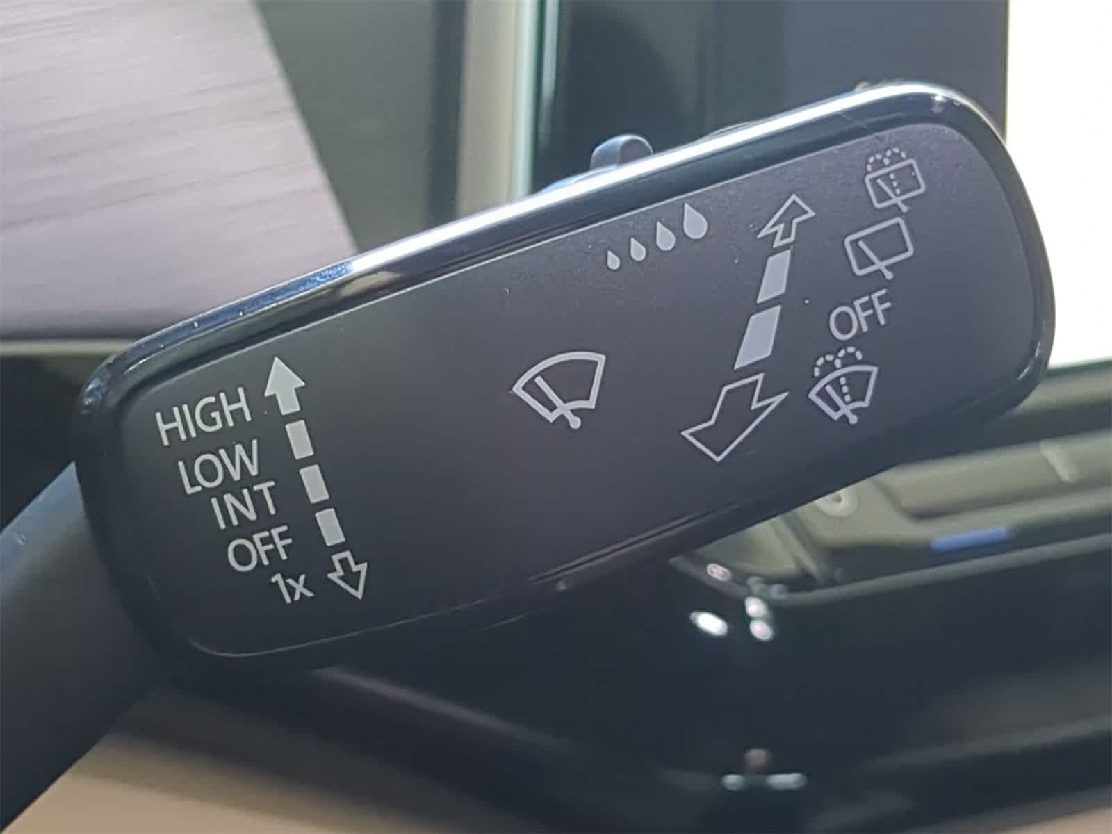 Thumbnail: 2025 Volkswagen Atlas - 26