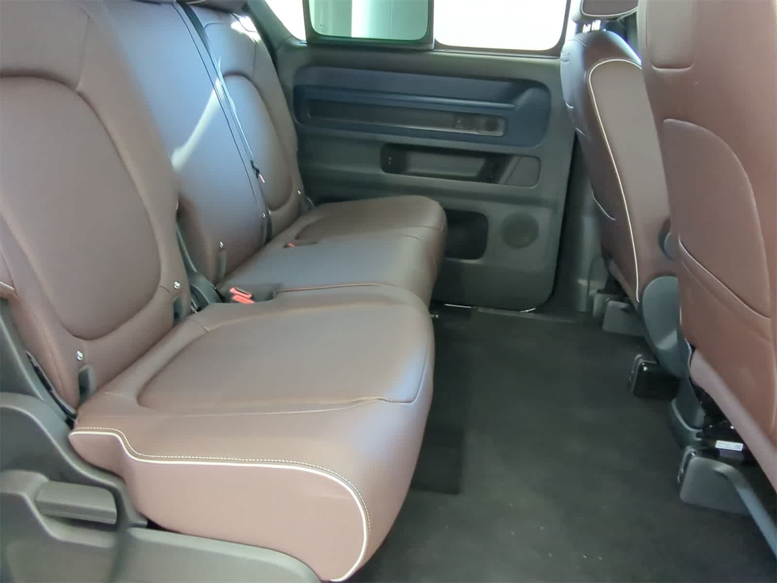 Thumbnail: 2025 Volkswagen ID.Buzz - 18