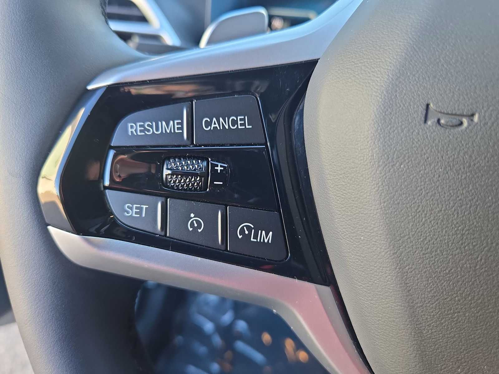 Thumbnail: 2025 BMW 4 Series - 21