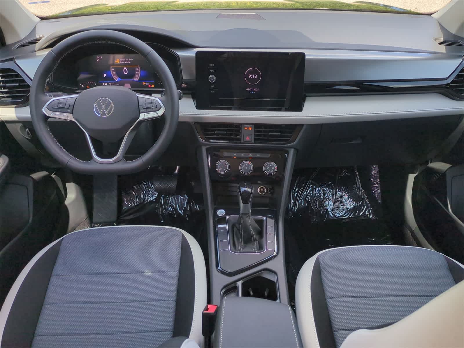 Thumbnail: 2025 Volkswagen Taos - 16