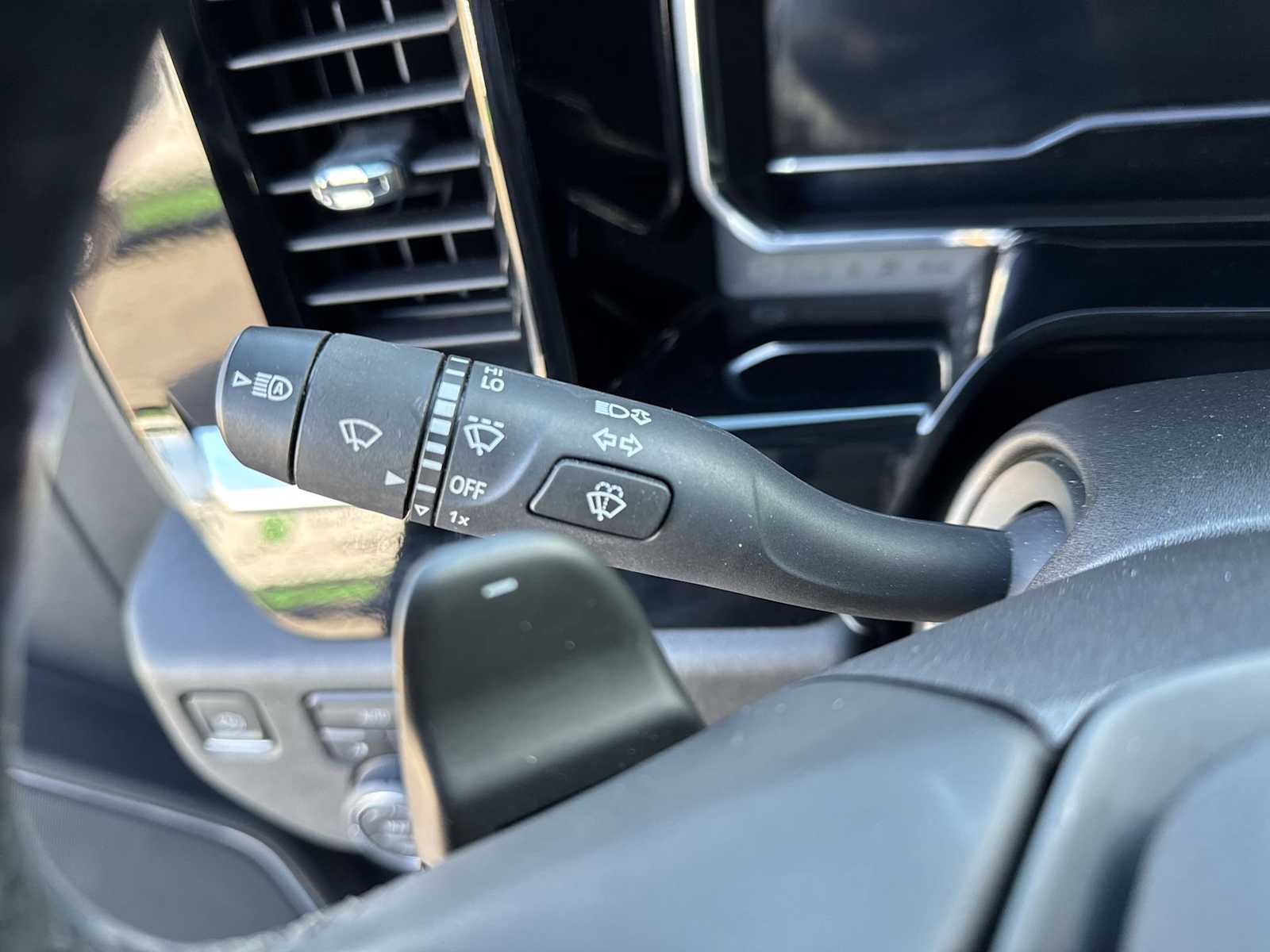 Thumbnail: 2023 Chevrolet Silverado 1500 - 25