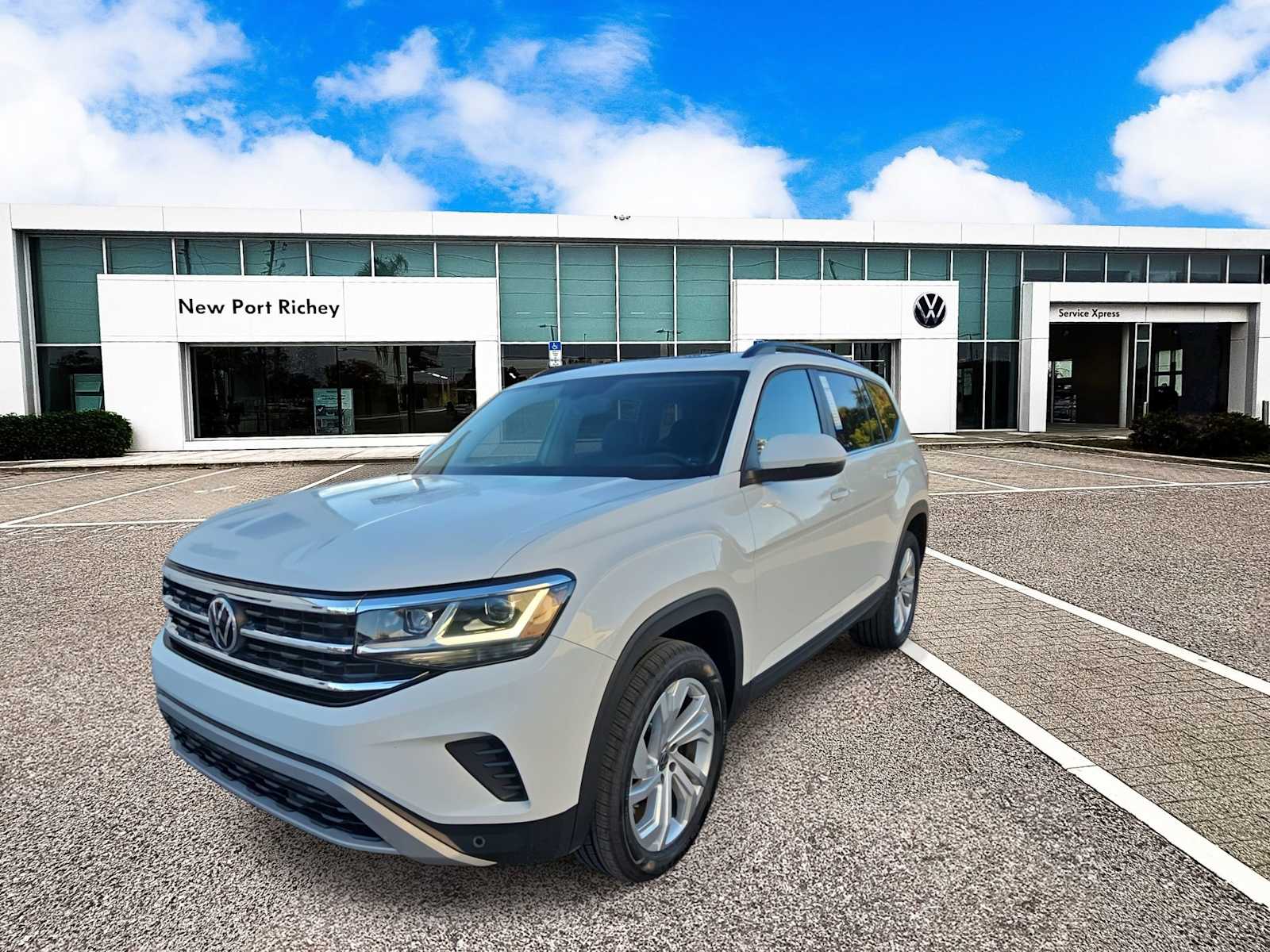 Thumbnail: 2022 Volkswagen Atlas - 4