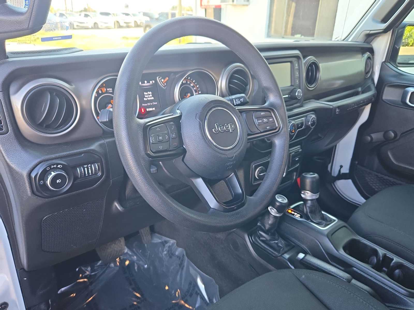 Thumbnail: 2019 Jeep Wrangler - 10