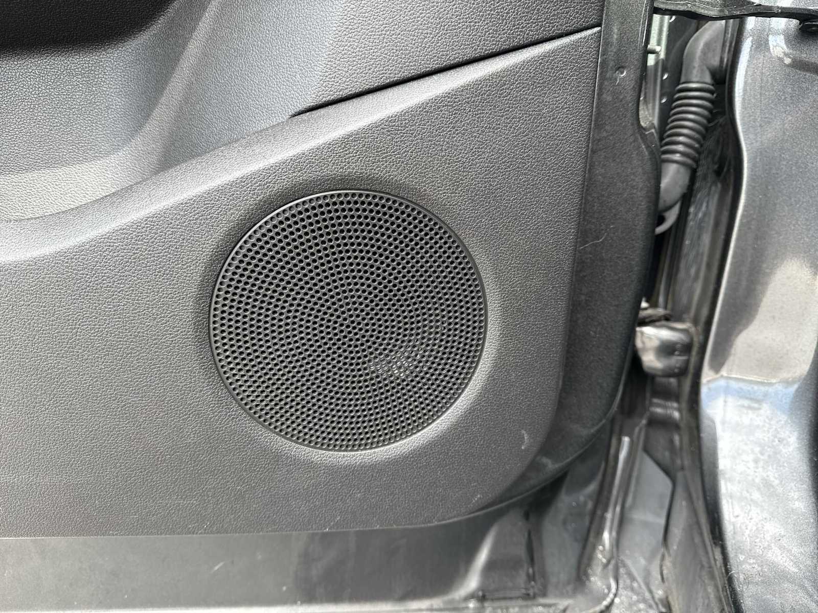 Thumbnail: 2016 Ford Escape - 31