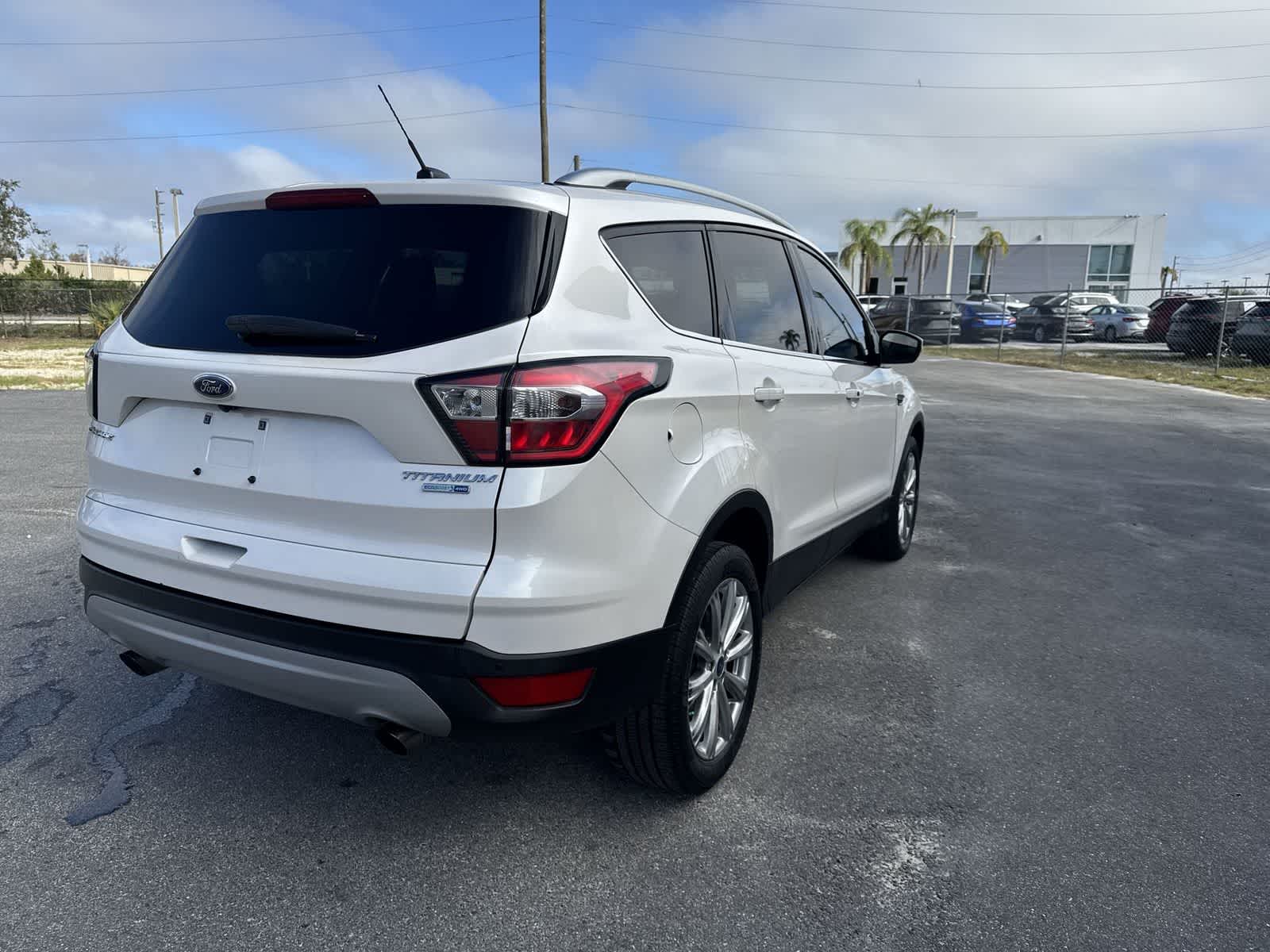 Thumbnail: 2017 Ford Escape - 20