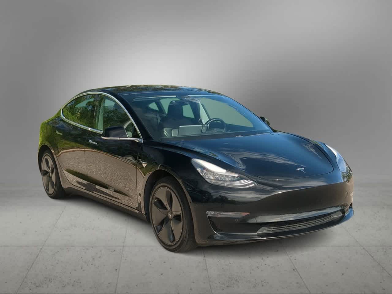 Thumbnail: 2019 Tesla Model 3 - 2