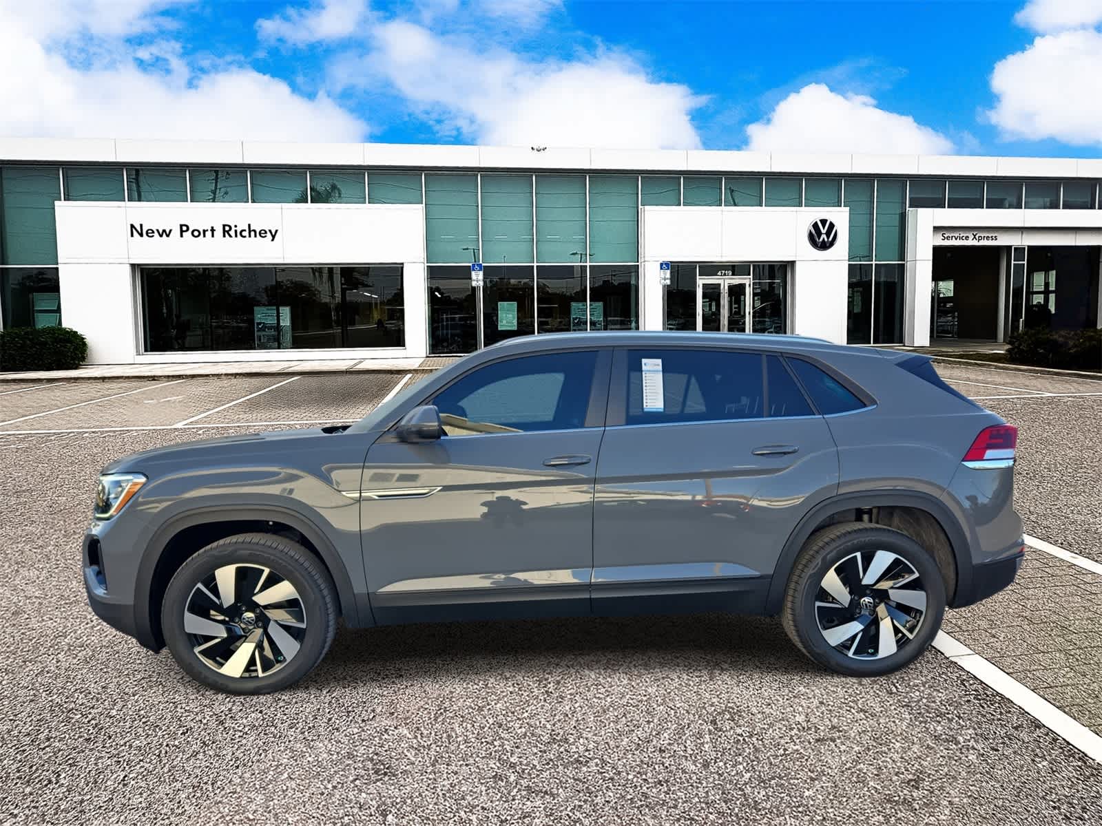 Thumbnail: 2026 Volkswagen Atlas - 5