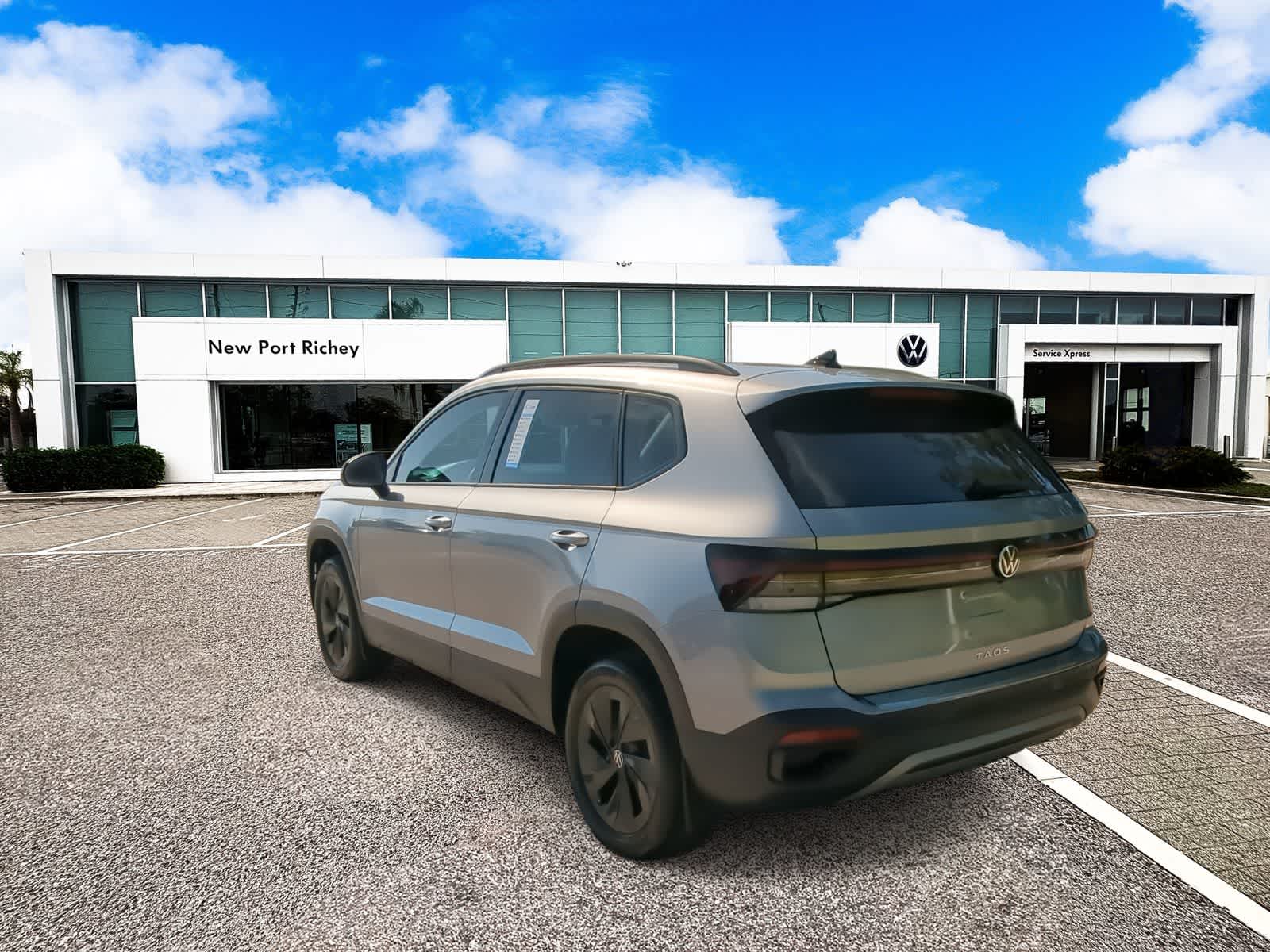 Thumbnail: 2025 Volkswagen Taos - 6