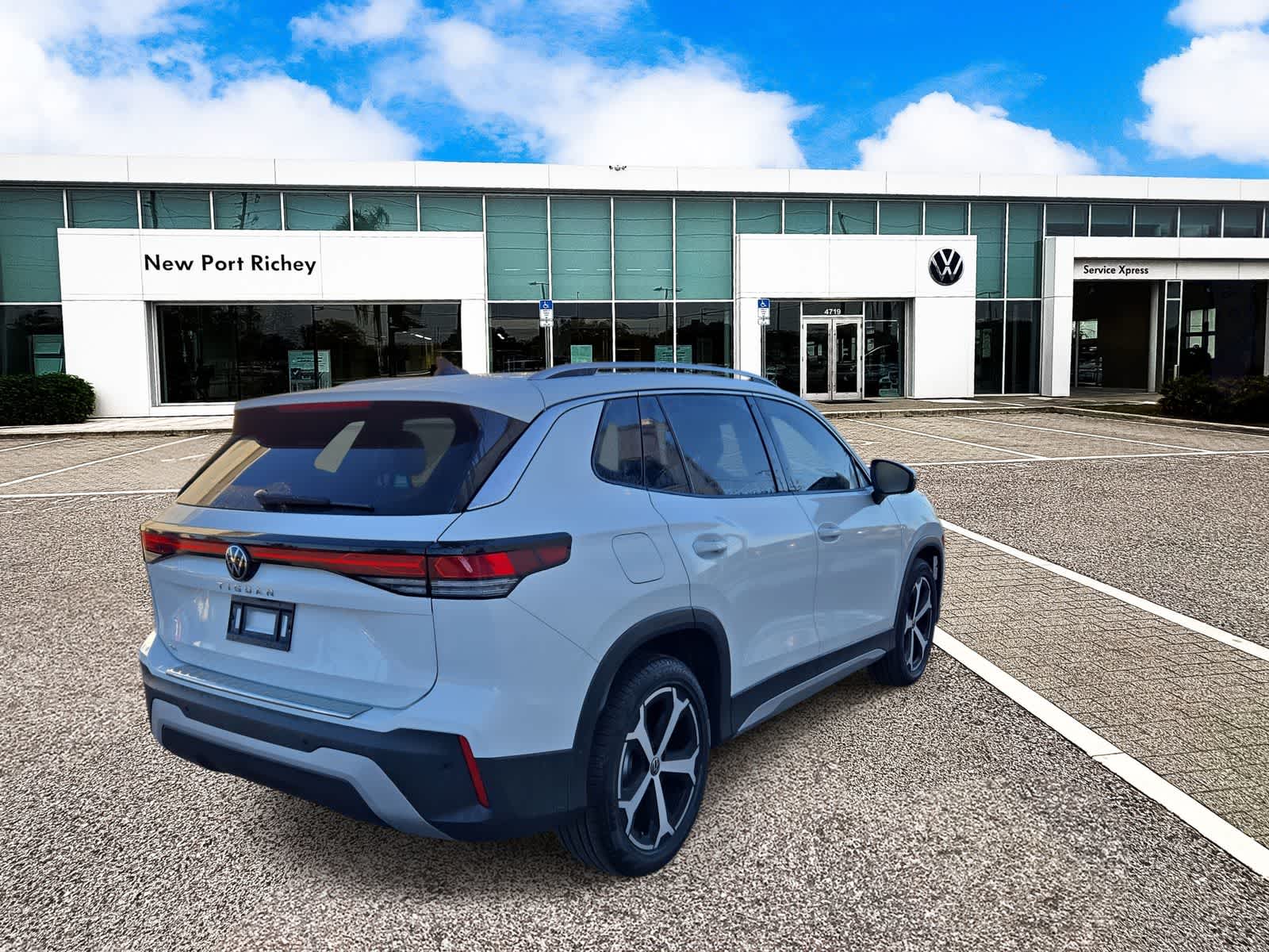 Thumbnail: 2026 Volkswagen Tiguan - 8