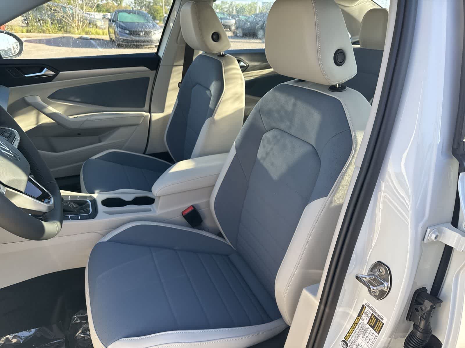 Thumbnail: 2026 Volkswagen Jetta - 15