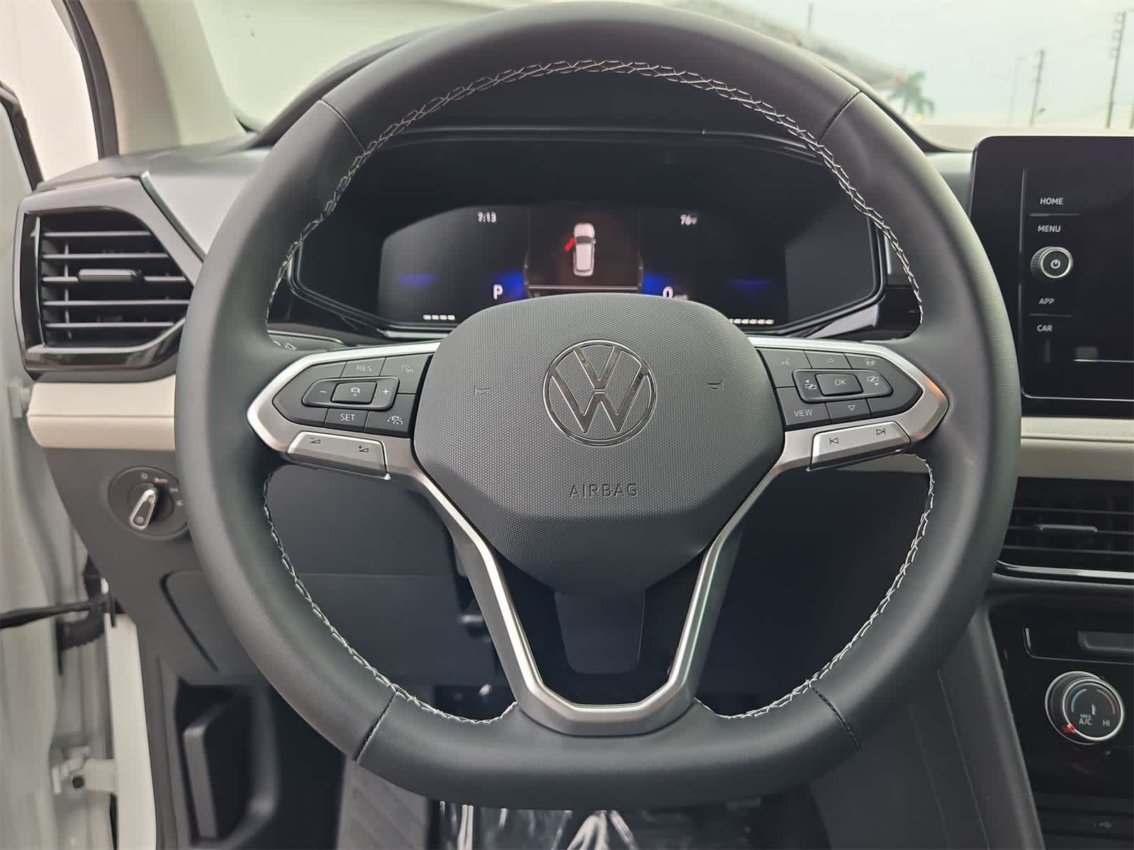 Thumbnail: 2025 Volkswagen Taos - 22