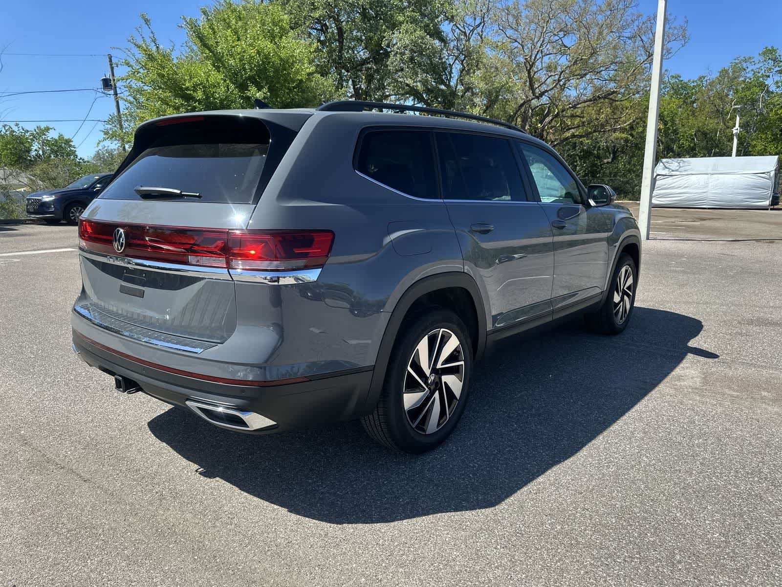 Thumbnail: 2026 Volkswagen Atlas - 6
