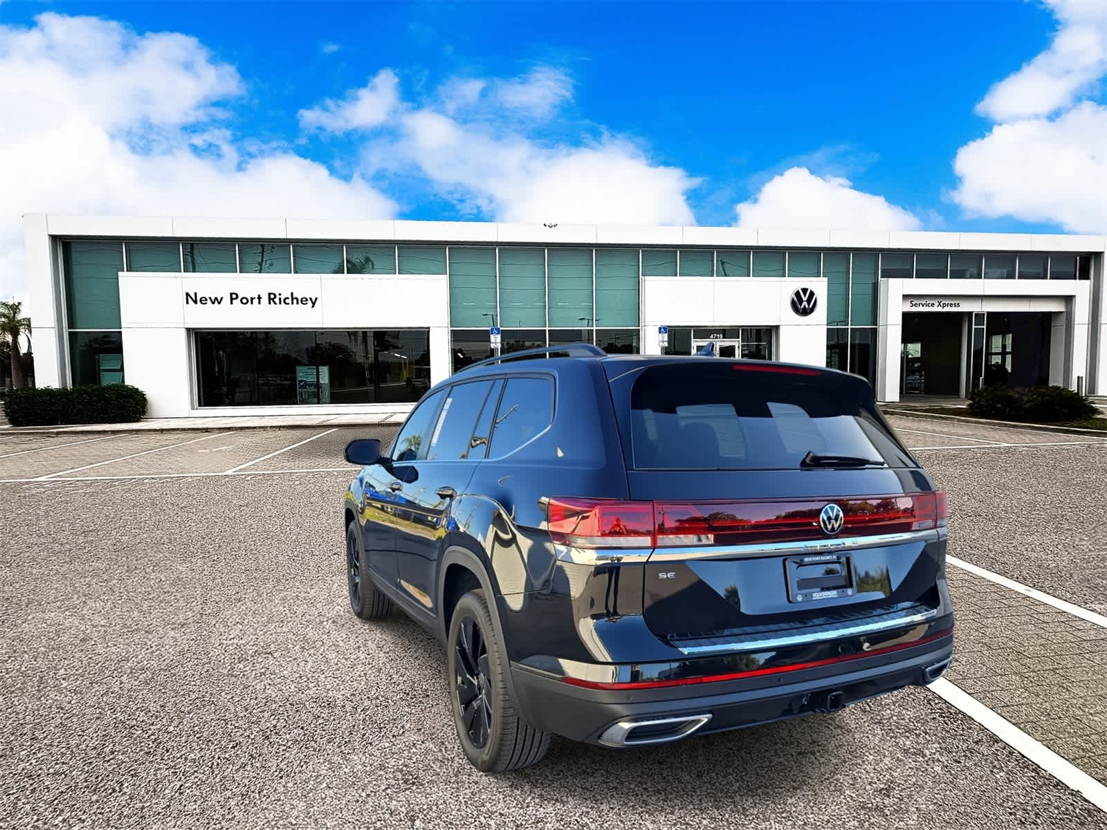 Thumbnail: 2026 Volkswagen Atlas - 6