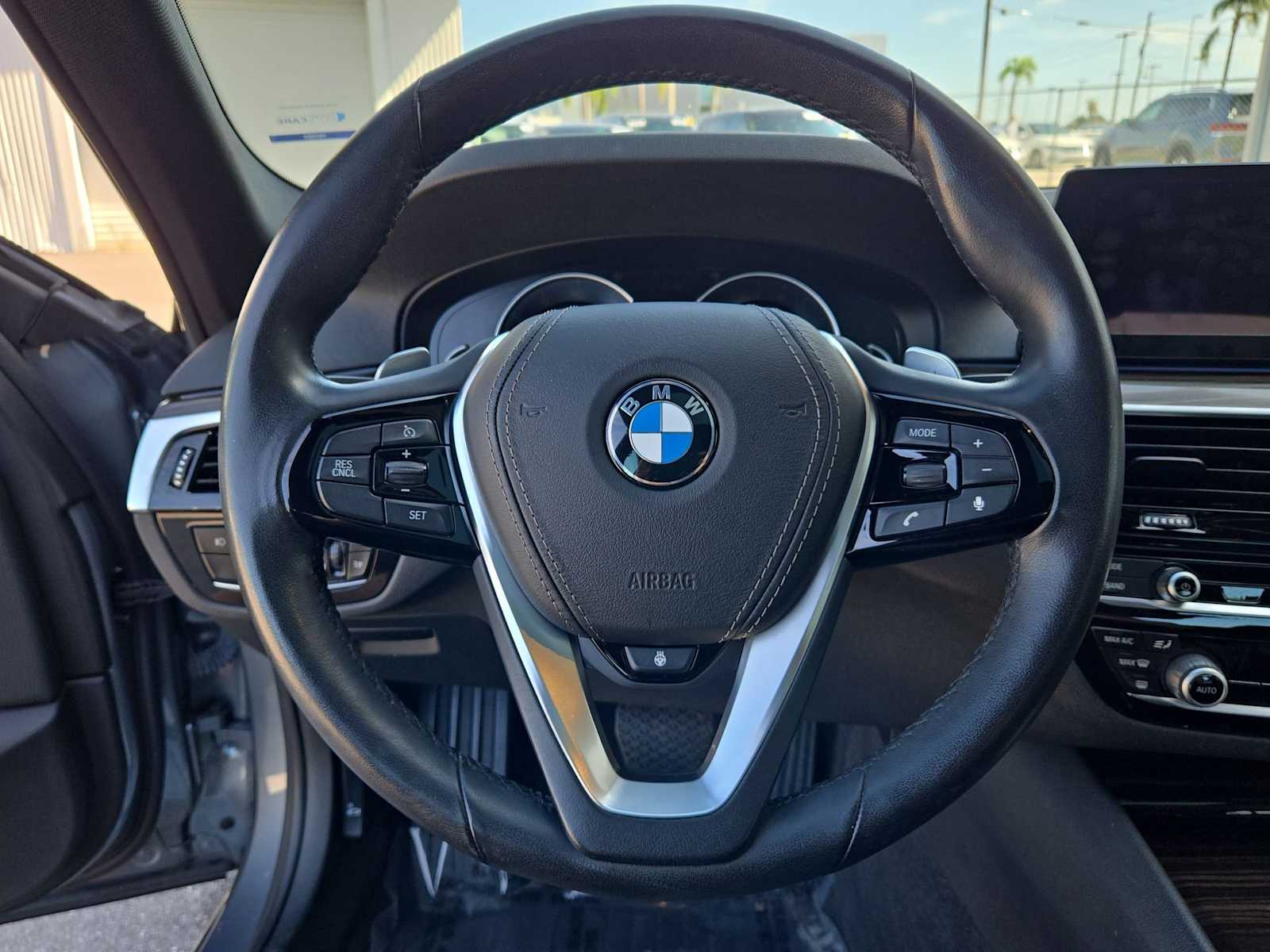 Thumbnail: 2018 BMW 5 Series - 24