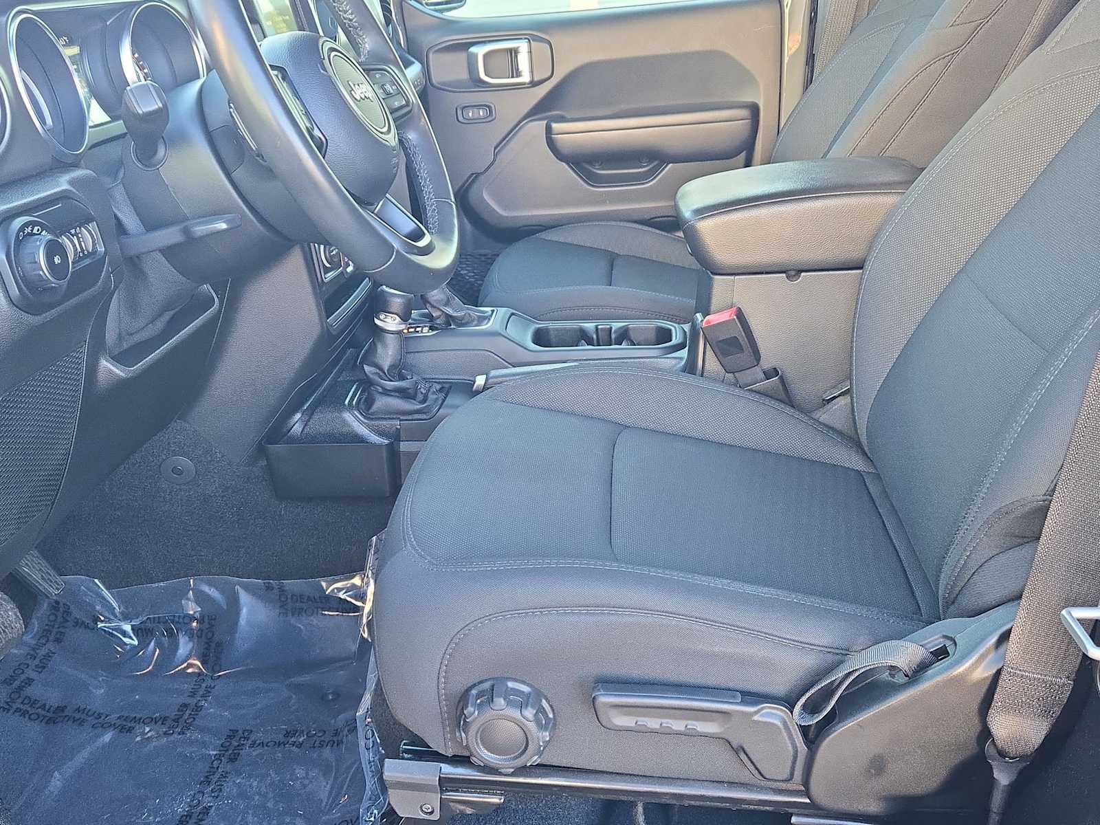 Thumbnail: 2020 Jeep Wrangler - 16