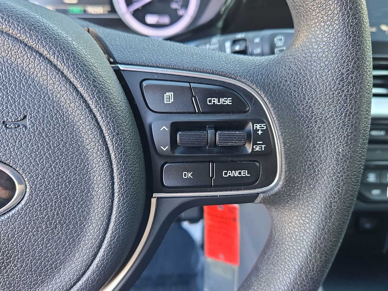 Thumbnail: 2021 Kia Niro - 23