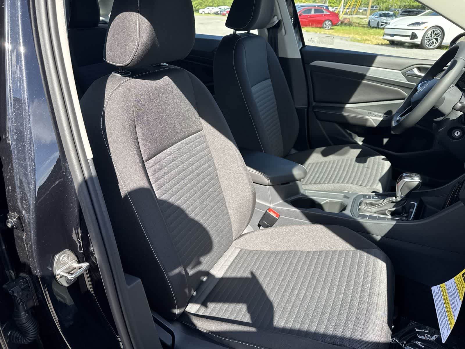 Thumbnail: 2026 Volkswagen Jetta - 19