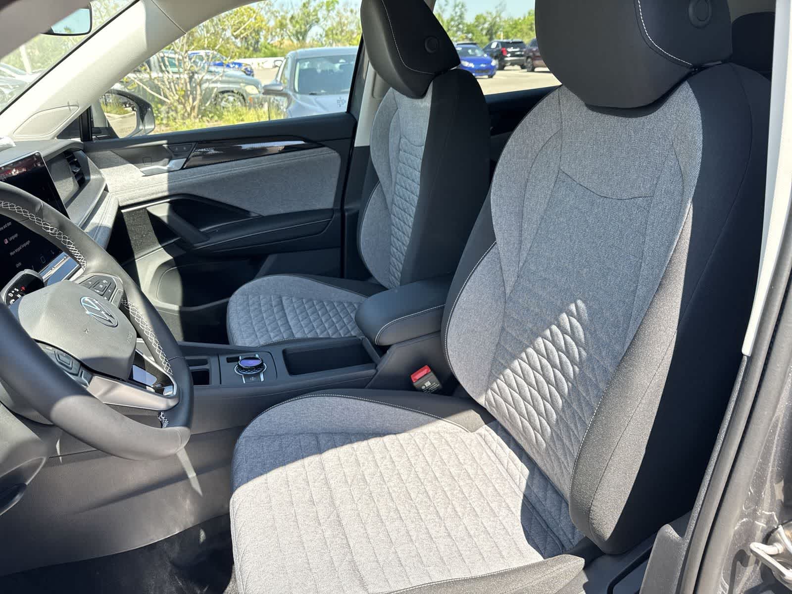 Thumbnail: 2026 Volkswagen Tiguan - 16