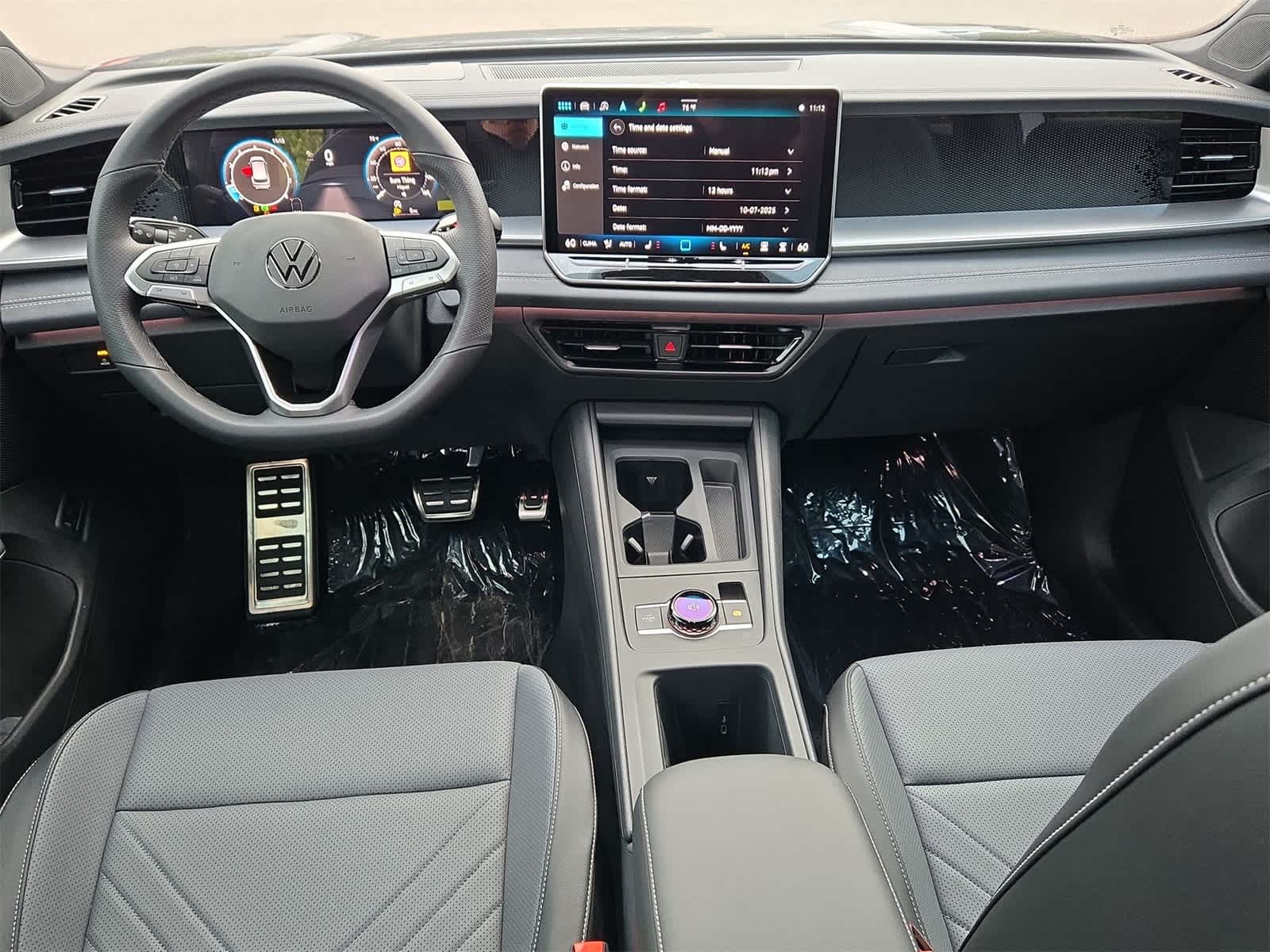 Thumbnail: 2025 Volkswagen Tiguan - 16