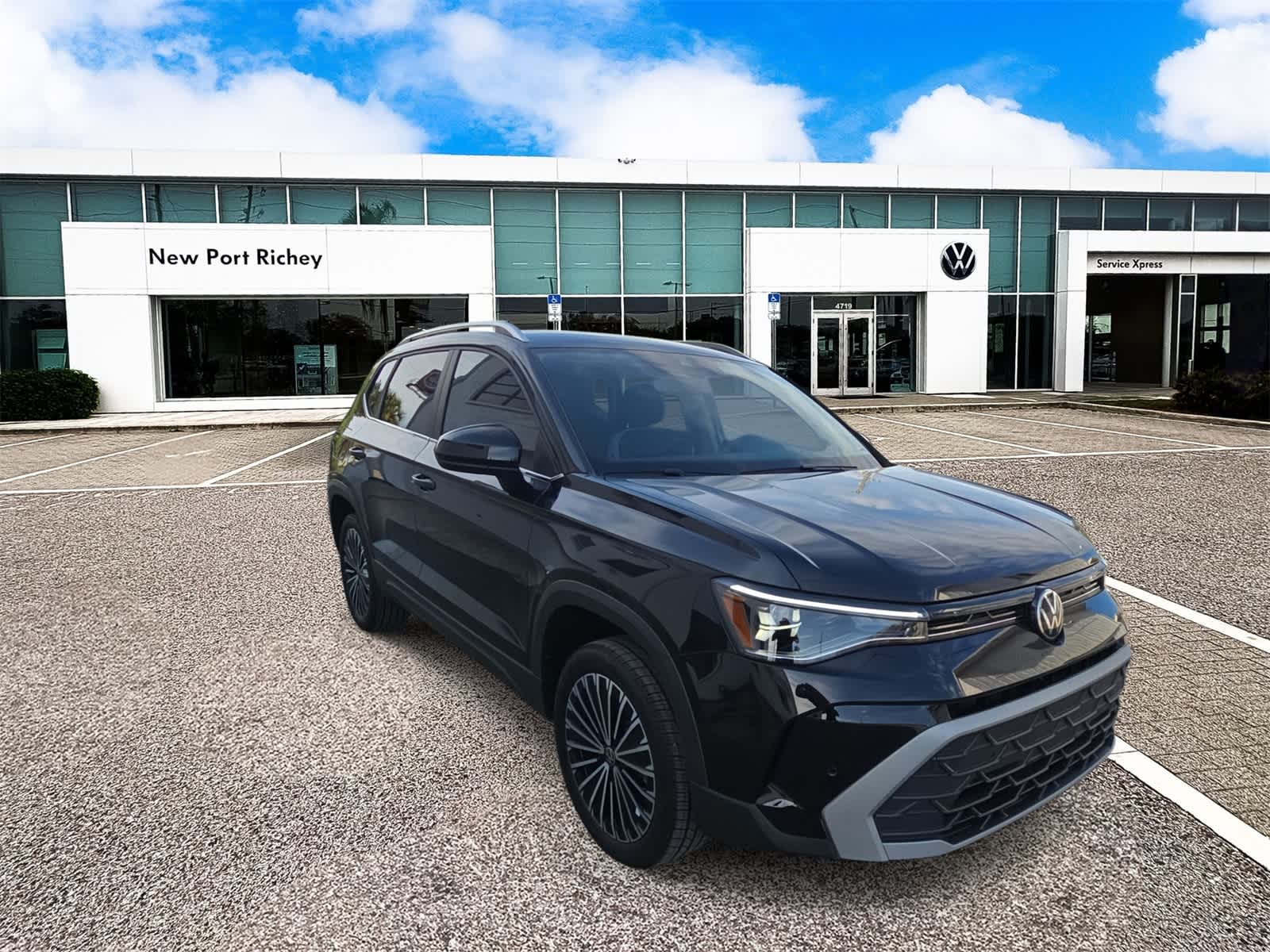 Thumbnail: 2025 Volkswagen Taos - 2