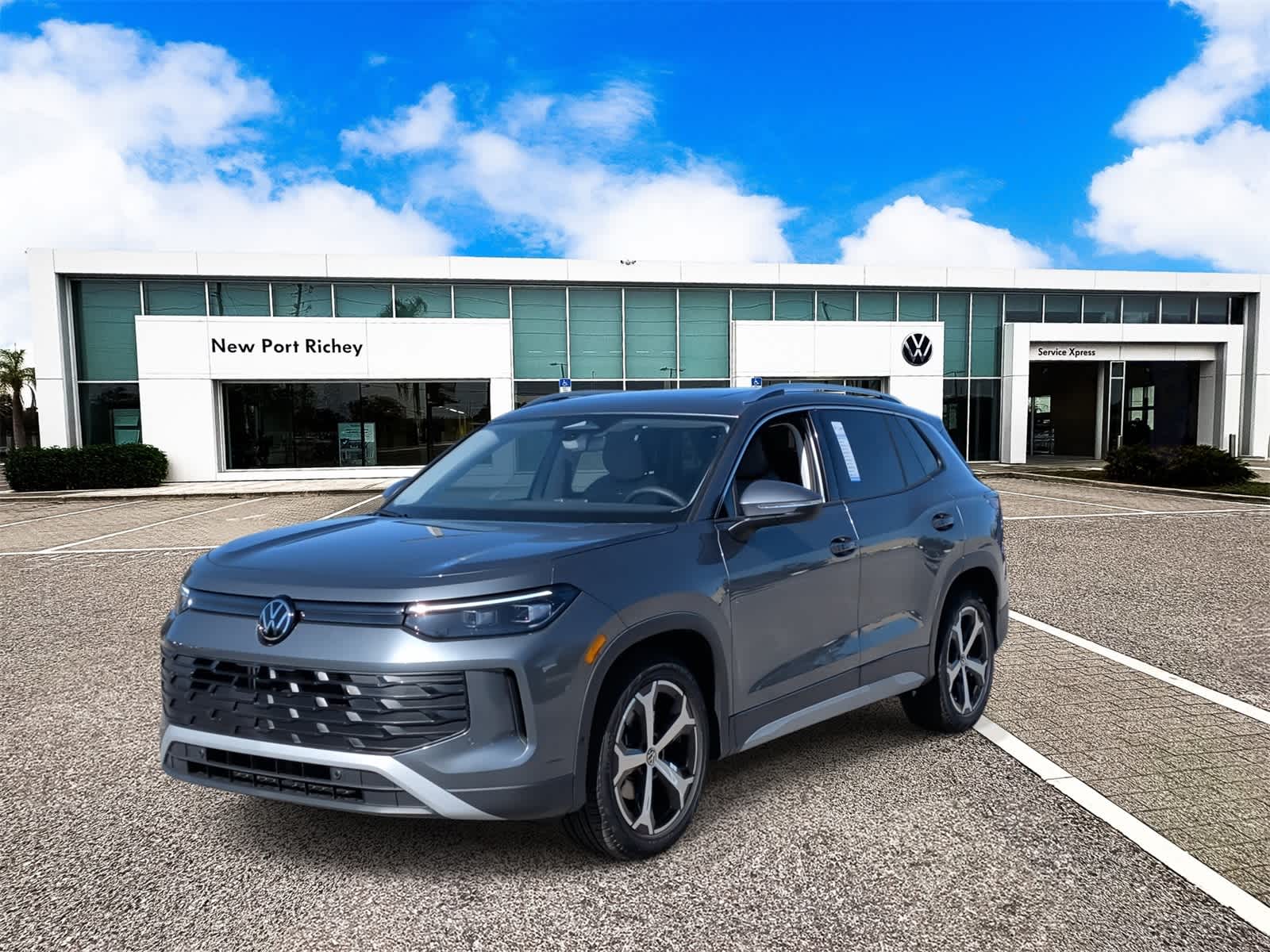 Thumbnail: 2026 Volkswagen Tiguan - 4