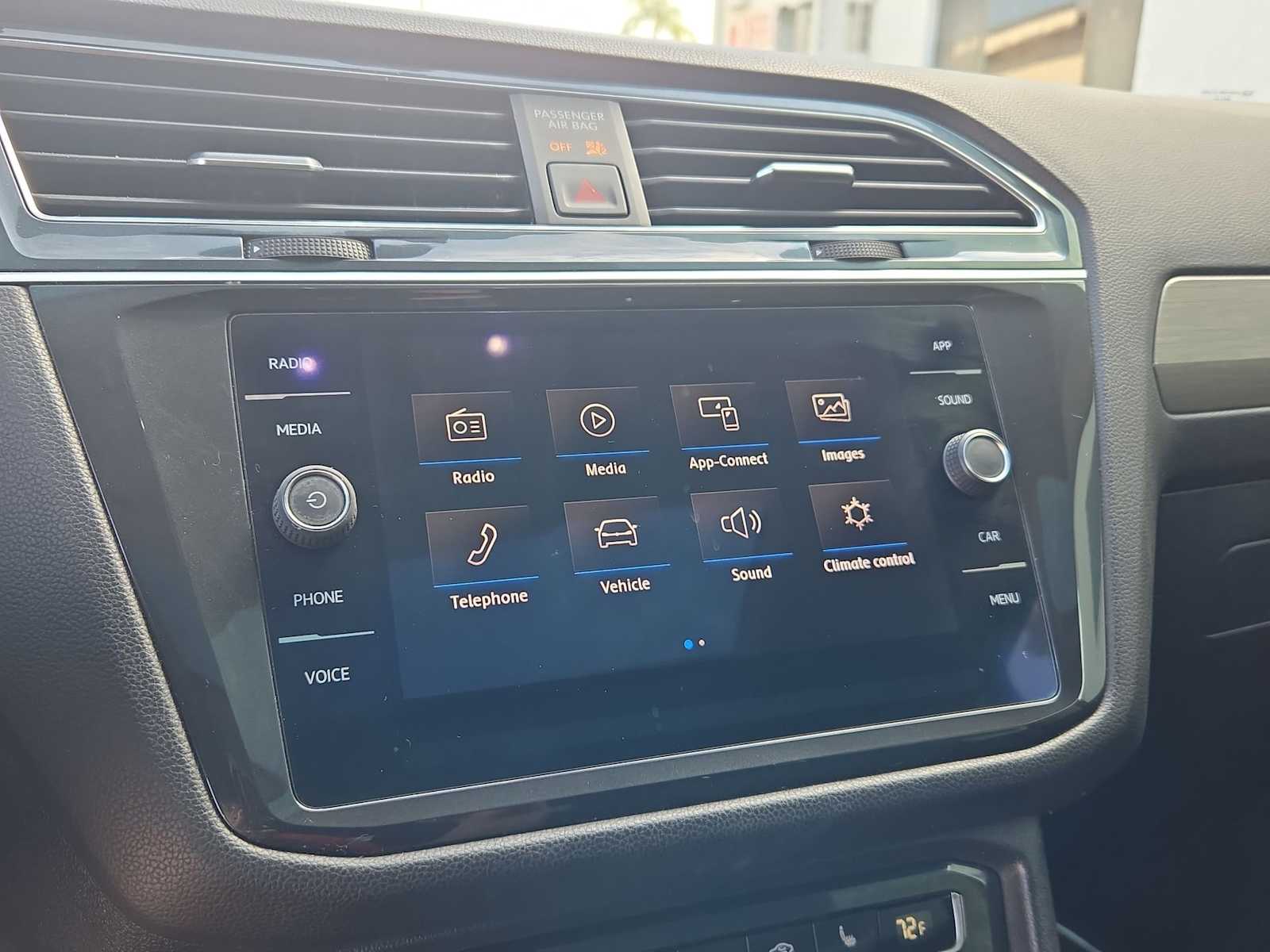 Thumbnail: 2019 Volkswagen Tiguan - 26