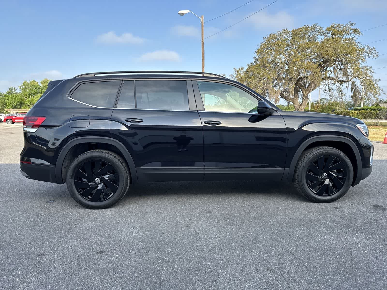 Thumbnail: 2026 Volkswagen Atlas - 7