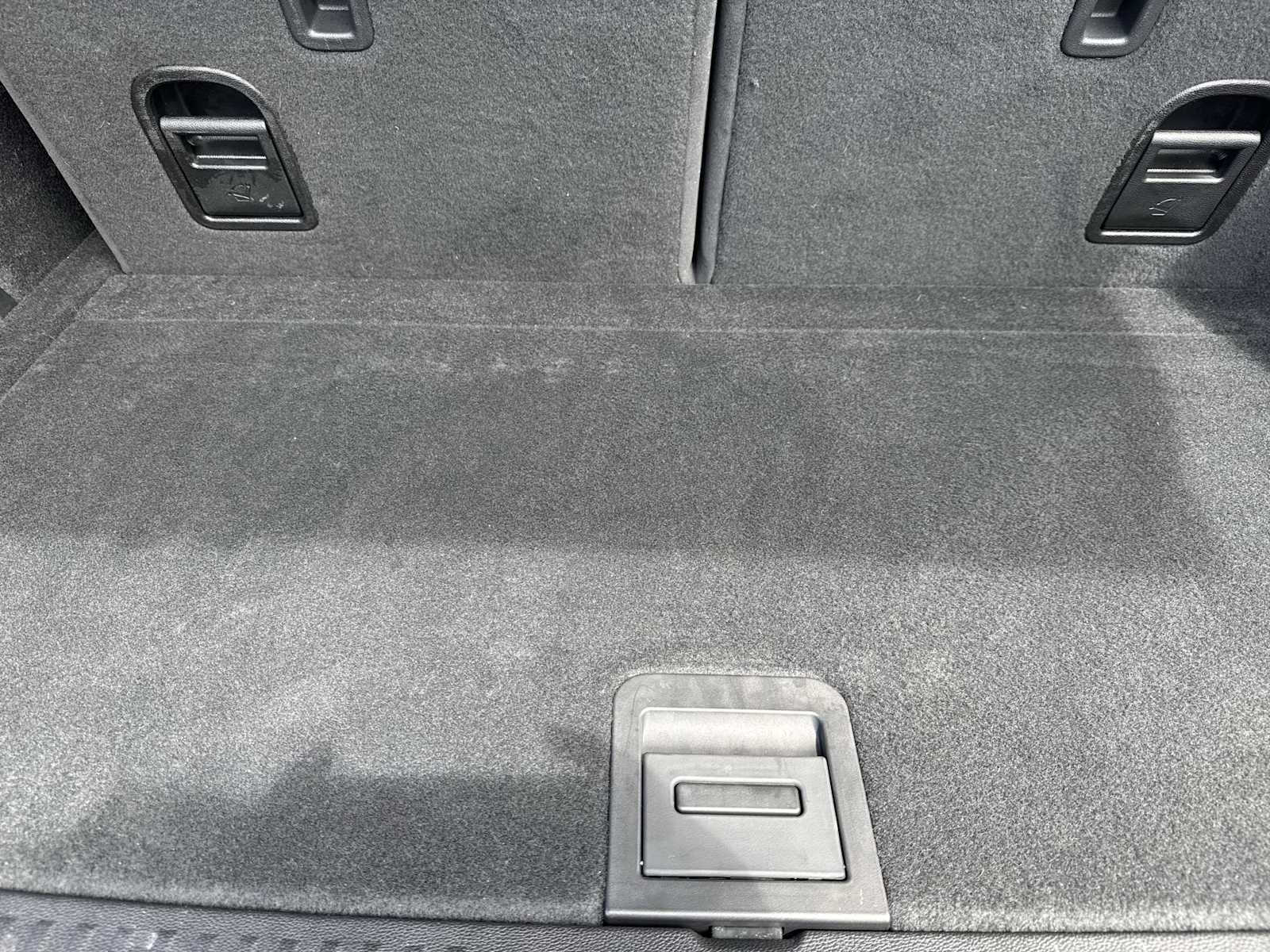 Thumbnail: 2023 Acura MDX - 32